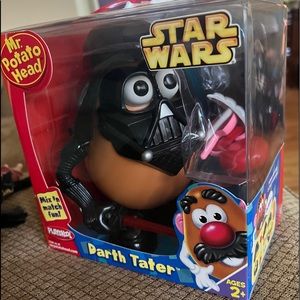 STAR WARS: MR POTATO HEAD- DARTH TATER